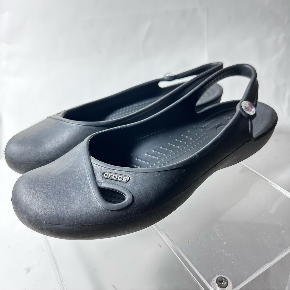 Shoes - Picture 3 of 10